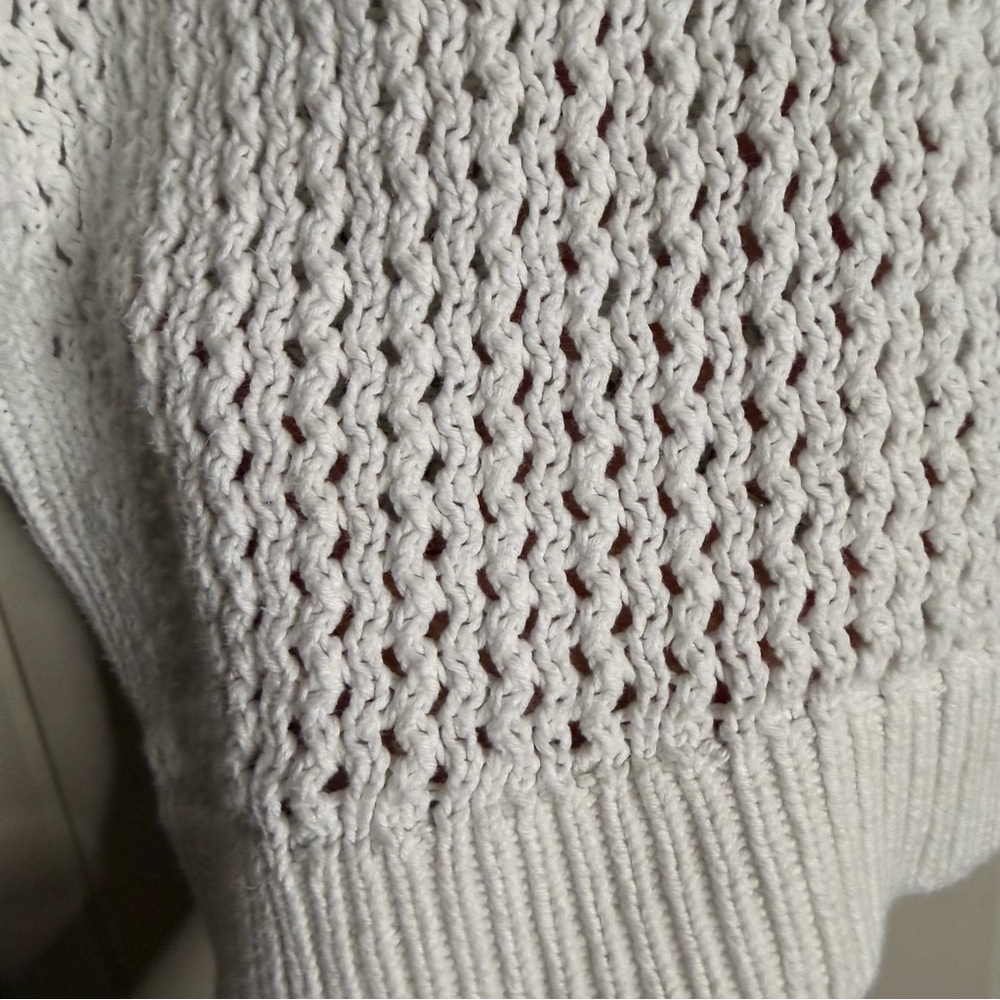 Express White Cotton Knit Top - Picture 2 of 5